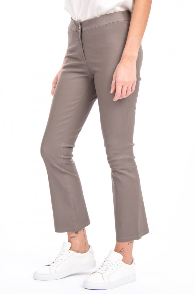 Arma  Lederhose LIVLEY mit leichtem Kick in Taupe