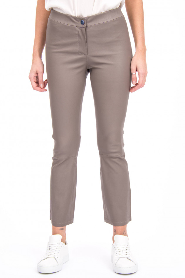 Arma  Lederhose LIVLEY mit leichtem Kick in Taupe