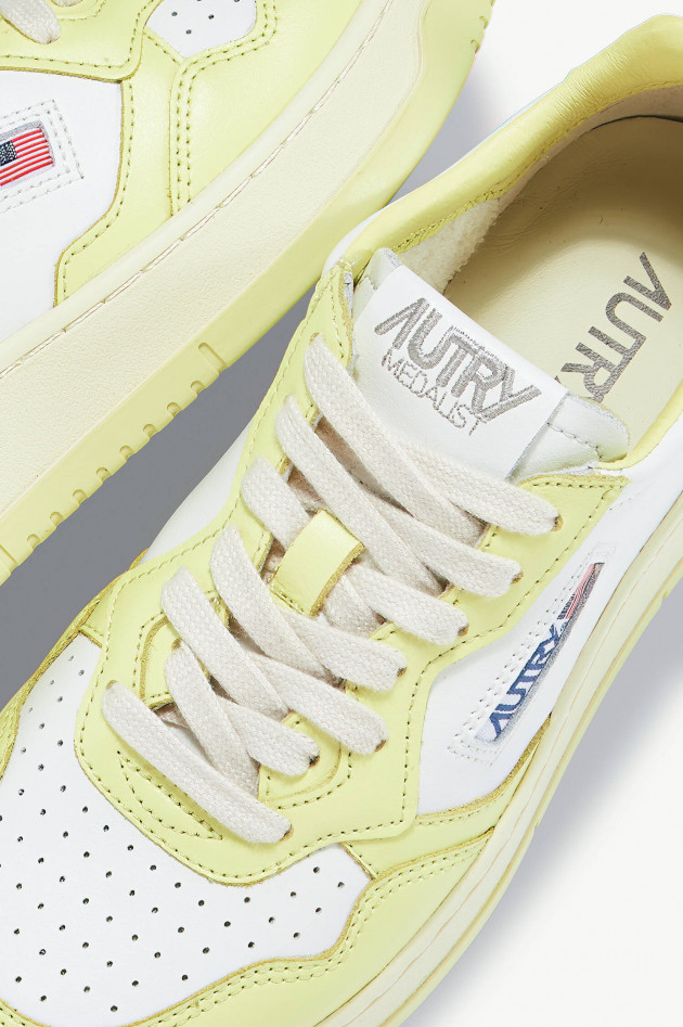 Autry Sneaker MEDALIST LOW in Weiß/Gelb