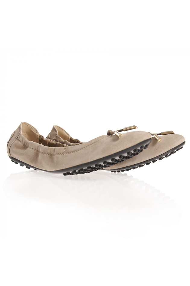 Tod's Ballerina aus Wildleder in Cappuccino