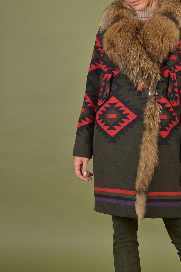 Bazar Deluxe Mantel mit Fuchsfell in Oliv gemustert