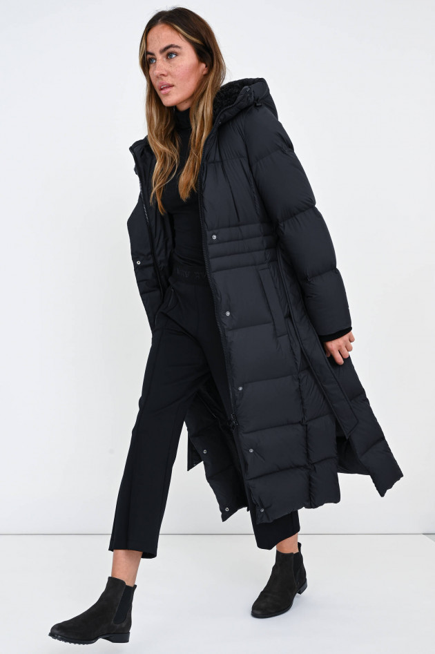 Beaumont Amsterdam Maxi-Daunenmantel mit Bindegürtel in Schwarz