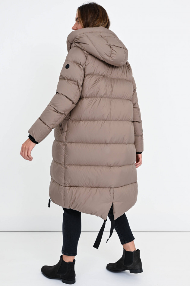 Beaumont Amsterdam Maxi-Daunenmantel in Taupe