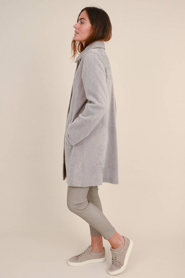 Benedetta Novi Lammfell Mantel MIA LACON in Beige