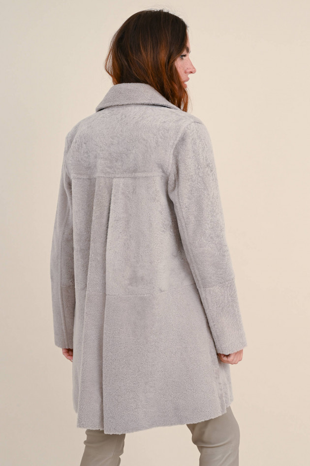 Benedetta Novi Lammfell Mantel MIA LACON in Beige