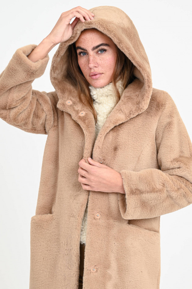 Betta Corradi Fake Fur-Kurzmantel mit Kapuze in Camel