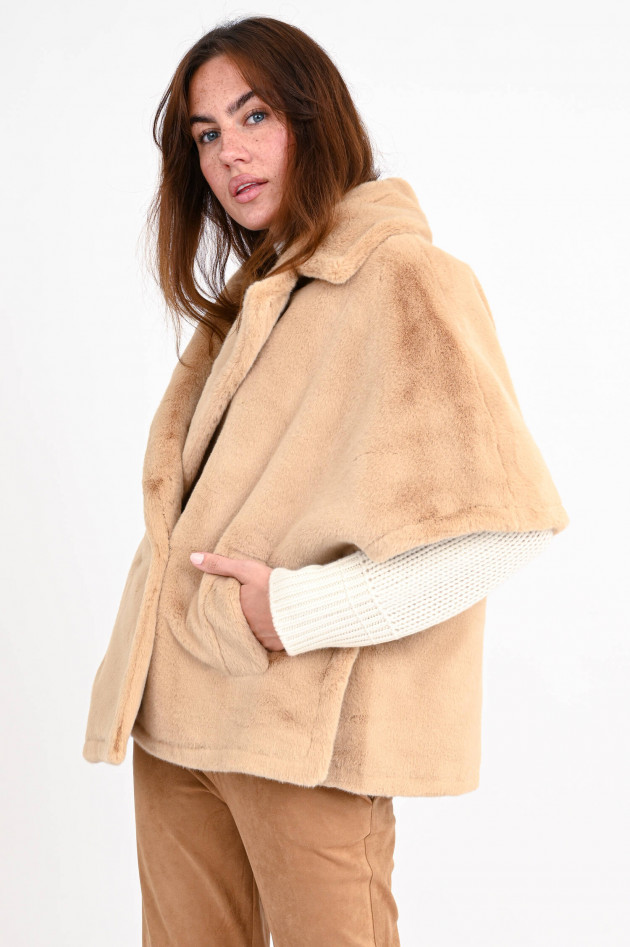 Betta Corradi Cape ORS aus Fake Fur in Beige