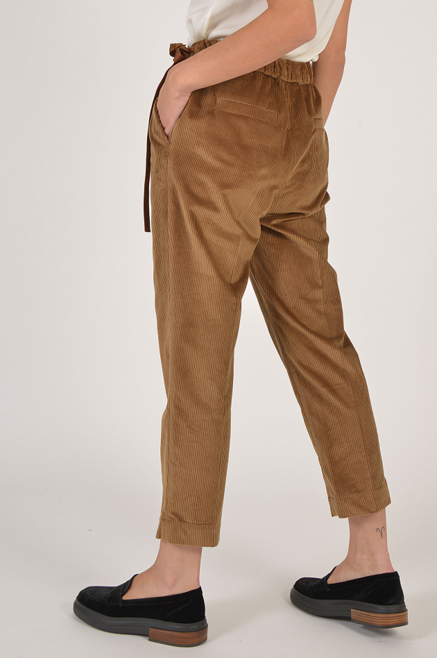 Brunello Cucinelli Cordhose aus Rippensamt in Cognac