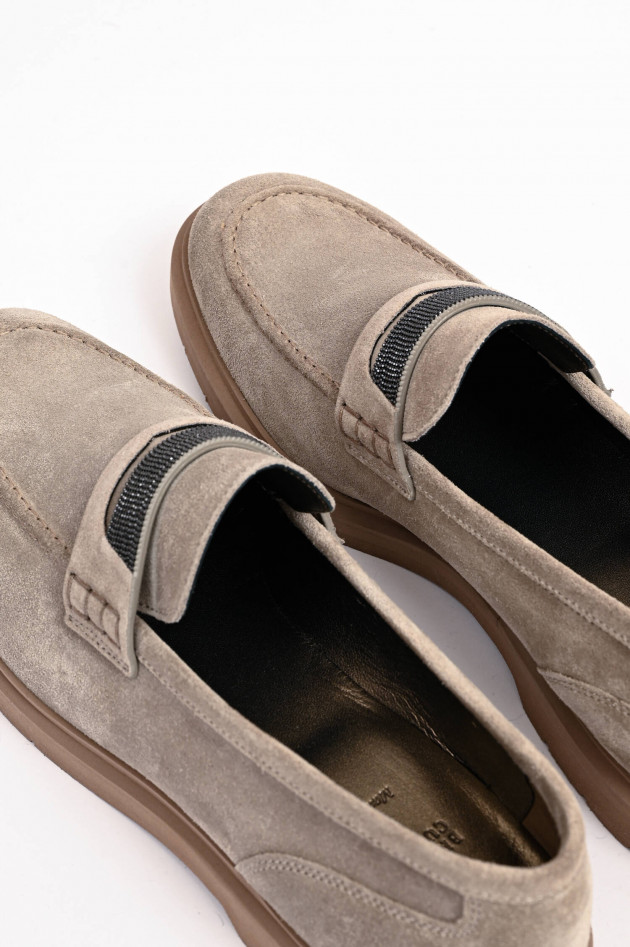 Brunello Cucinelli Loafer aus Veloursleder in Taupe