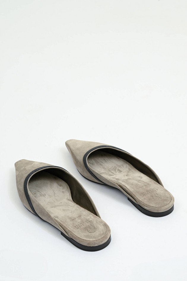Brunello Cucinelli Mules aus Veloursleder in Hellgrau