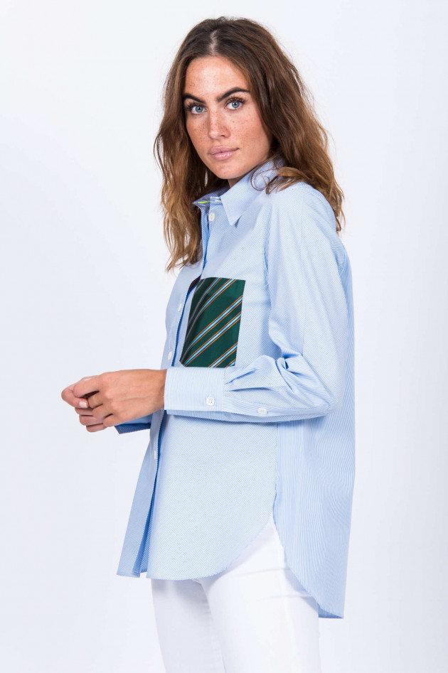 Caliban 820 Bluse mit Brusttasche in Blau/Weiß