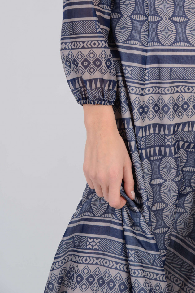 Caliban Kleid in Blau gemustert