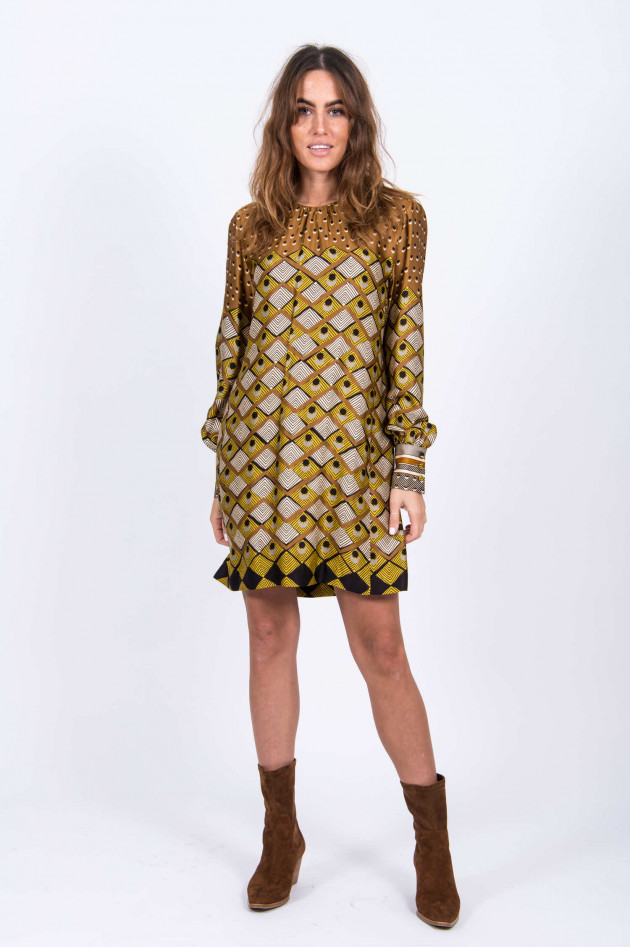 Caliban Kleid mit Muster-Print in Camel/Gelb