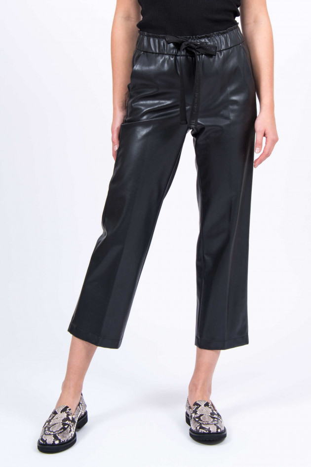 Cambio  Hose COLETTE aus veganem Leder in Schwarz