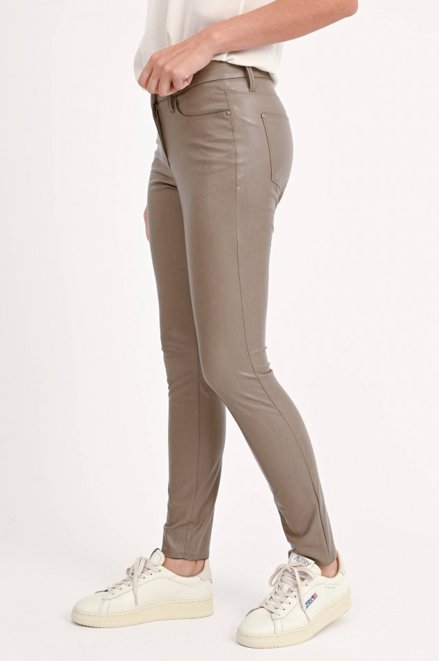 Cambio  Kunstlederhose in Taupe
