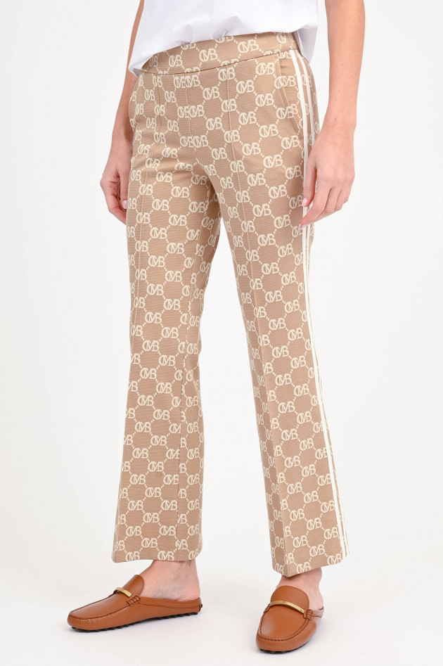 Cambio  Hose FRANCOISE mit Allover-Monogramm in Beige