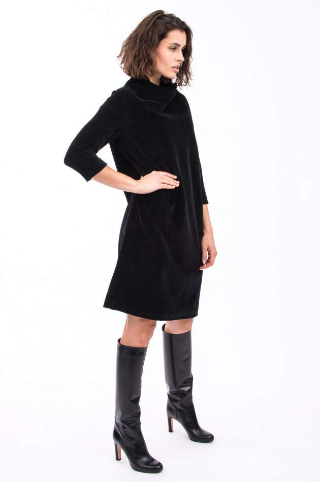 Circolo 1901 Samtkleid mit Wasserfall Kragen in Schwarz