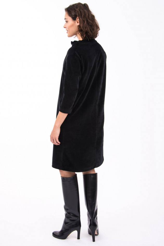 Circolo 1901 Samtkleid mit Wasserfall Kragen in Schwarz
