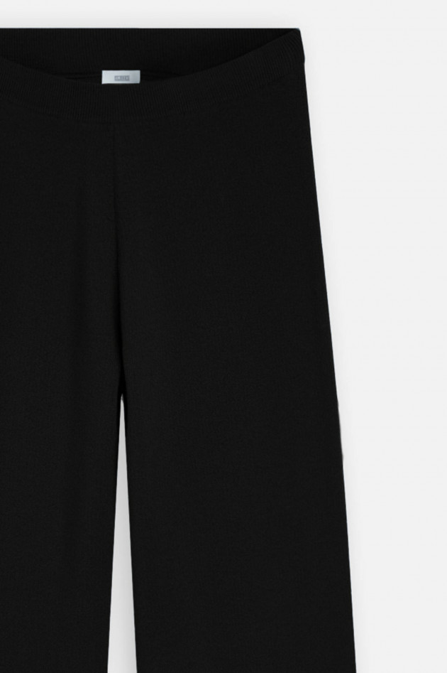 Closed Rippstrick-Culotte in Schwarz