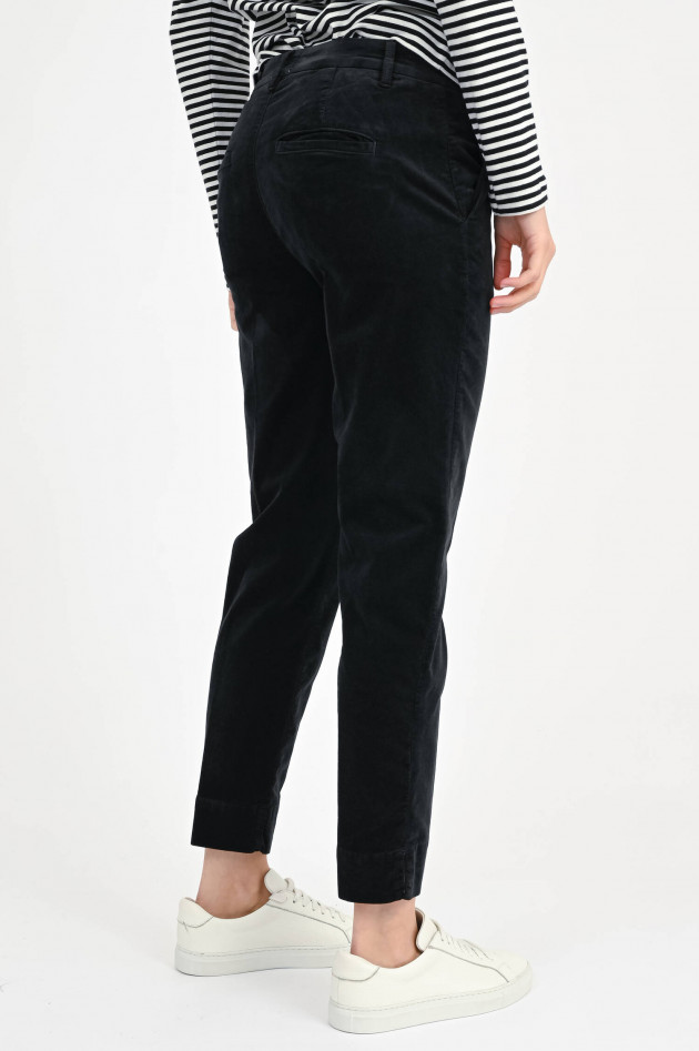 Closed Samthose SONETT in Schwarz