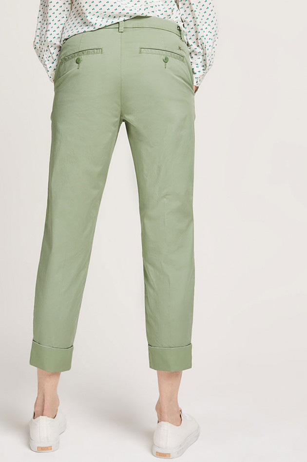 Closed Hose Stewart Stretched Light Chino in Mint