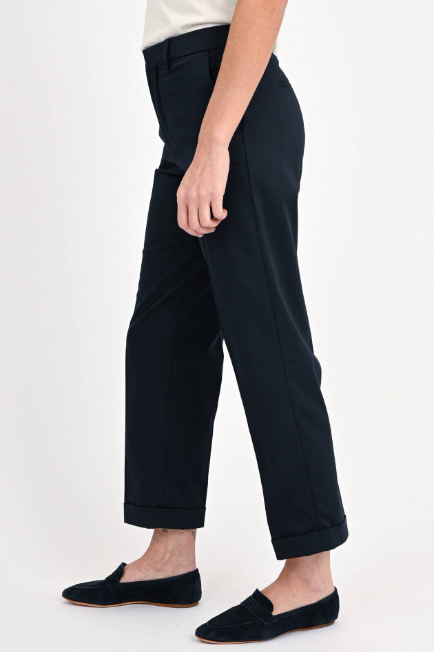 Closed Bundfaltenhose in Navy