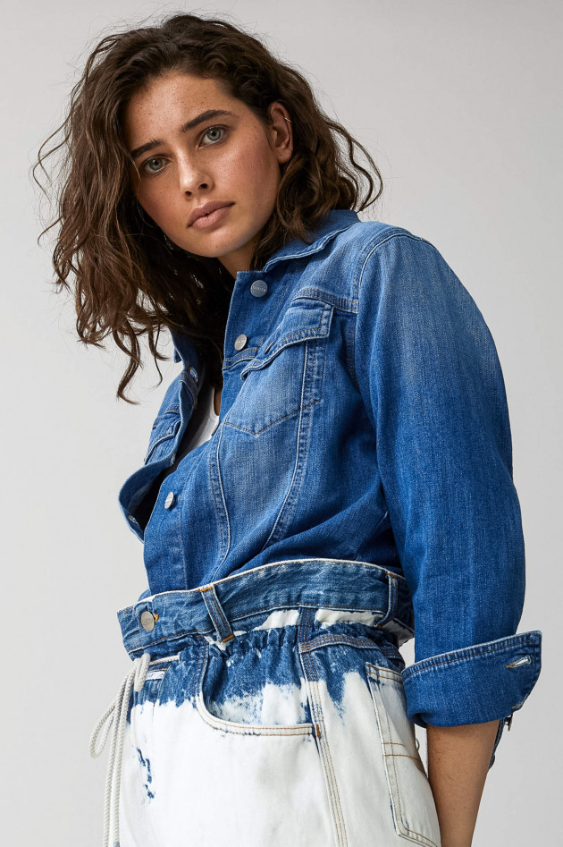 Closed Kurze Jeansjacke in Mittelblau