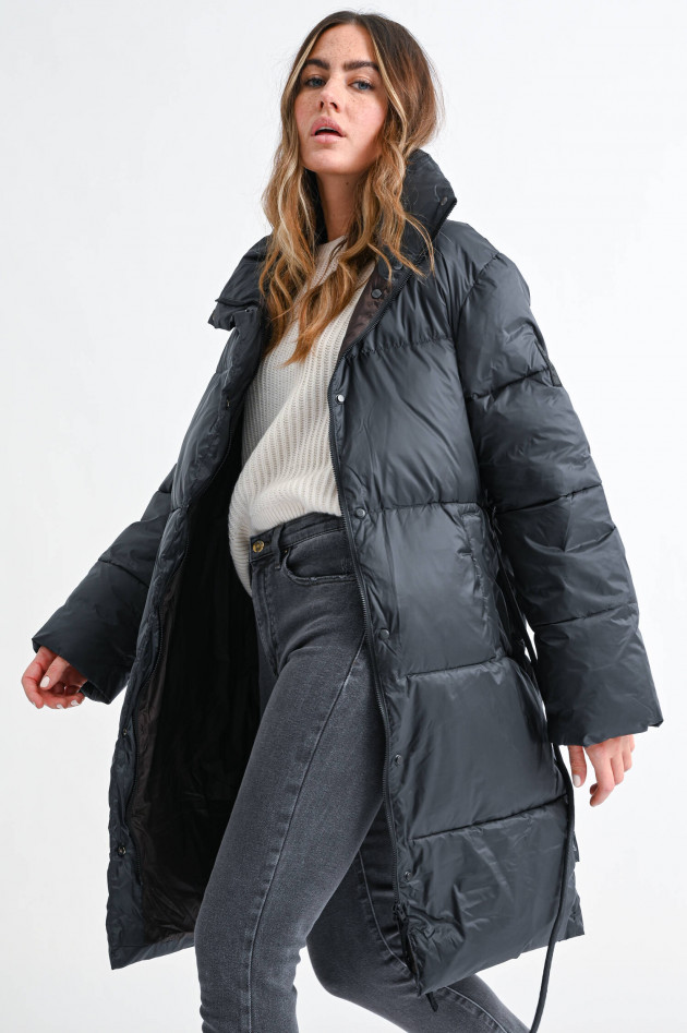 Closed Veganer Puffer Coat in Schwarzblau