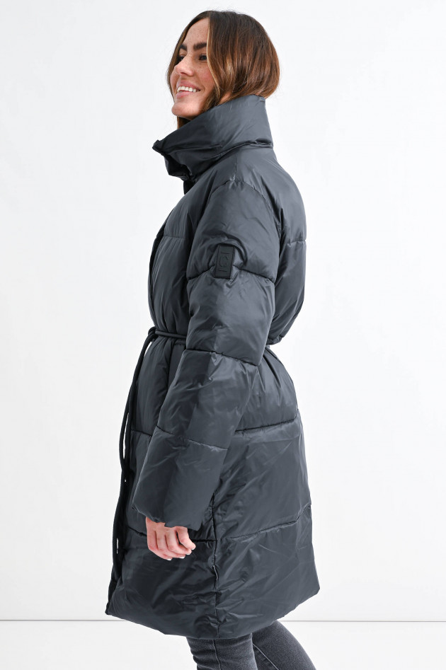 Closed Veganer Puffer Coat in Schwarzblau