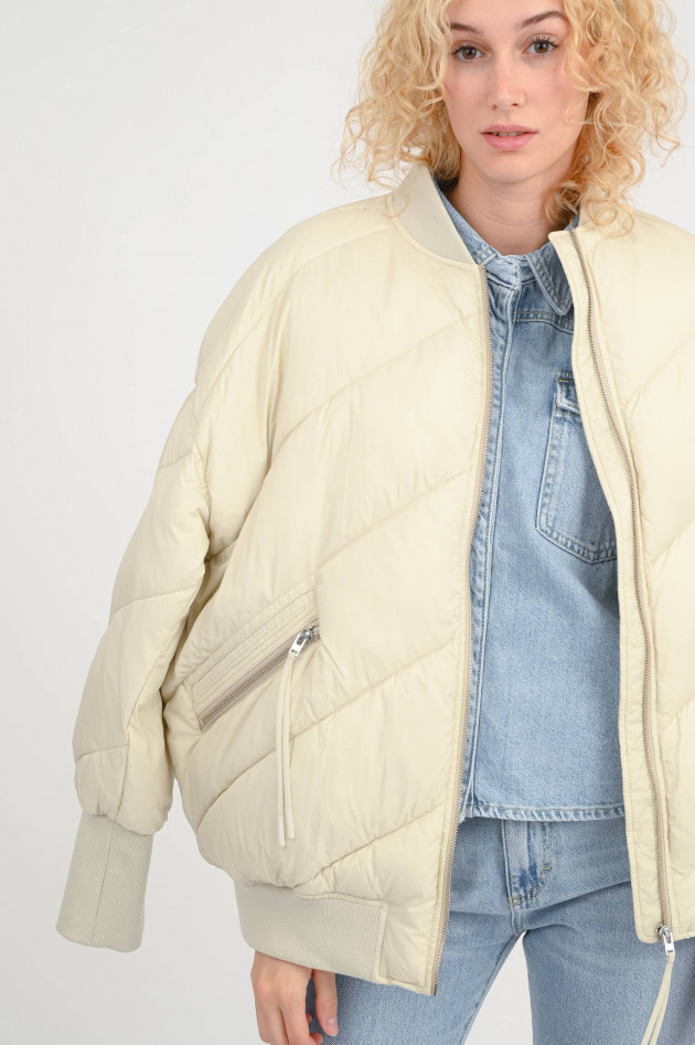 Closed Stepp-Bomberjacke in Creme
