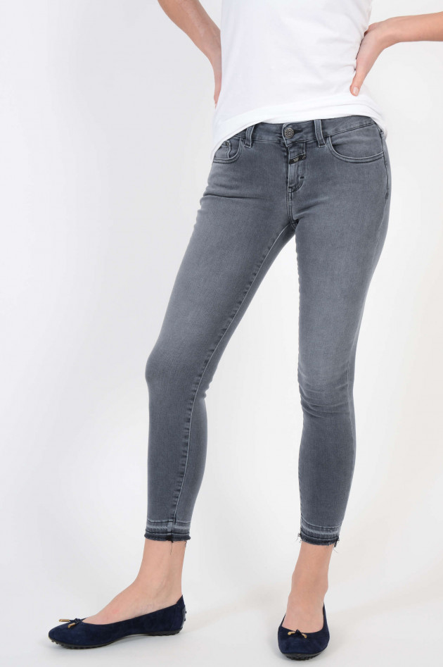 Closed Jeans BAKER mit offenem Saum in Grau