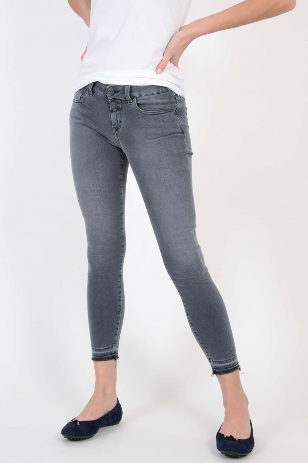 Closed Jeans BAKER mit offenem Saum in Grau