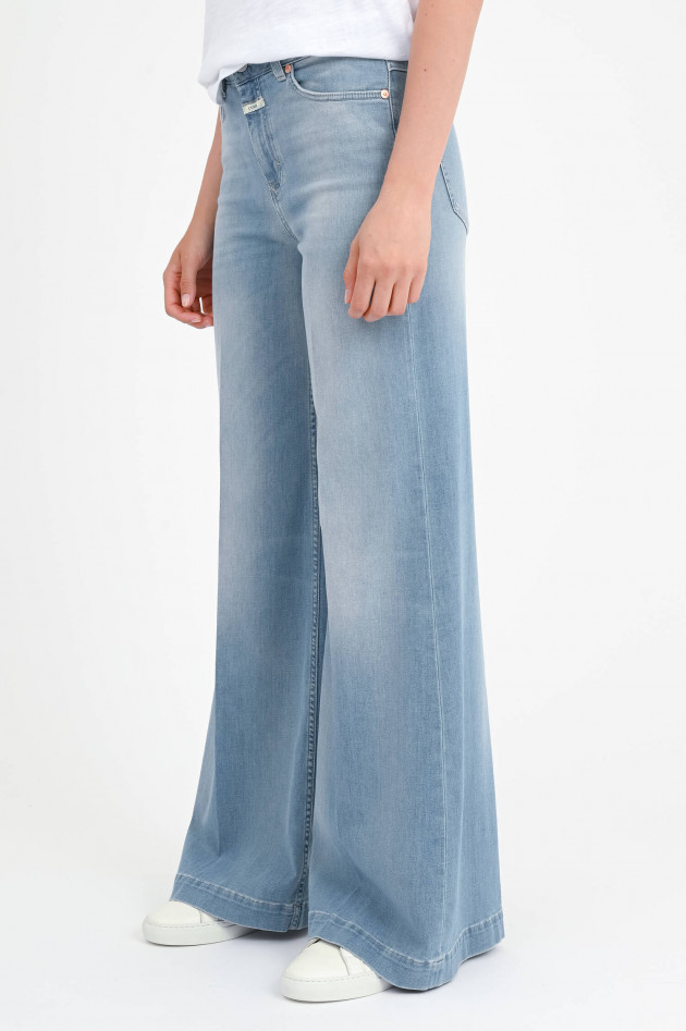 Closed  Flared Jeans GLOW UP in Light Blue