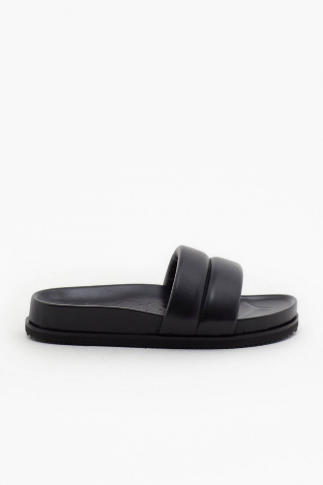 Closed Slipper aus Leder in Schwarz