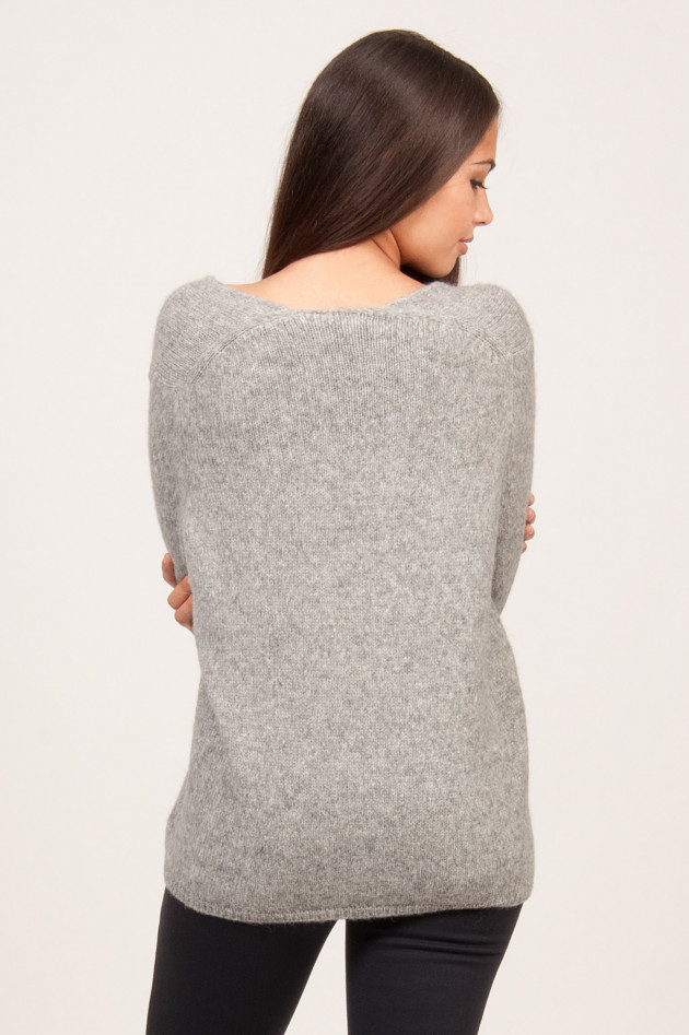 Closed Pullover in Grau