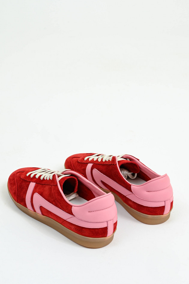 Closed Sneaker aus Veloursleder in Cherry Red