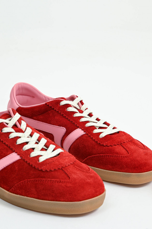 Closed Sneaker aus Veloursleder in Cherry Red
