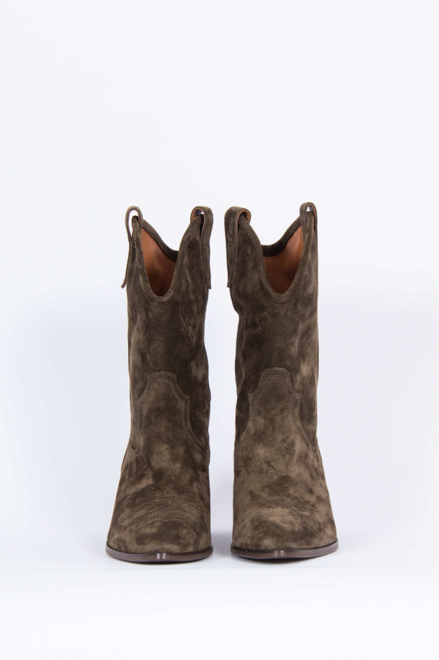 Closed Cowboy Boots in Oliv