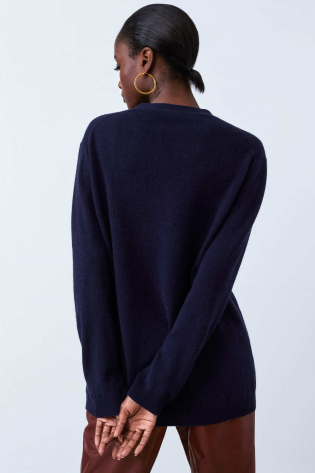 Closed Cardigan in Navy