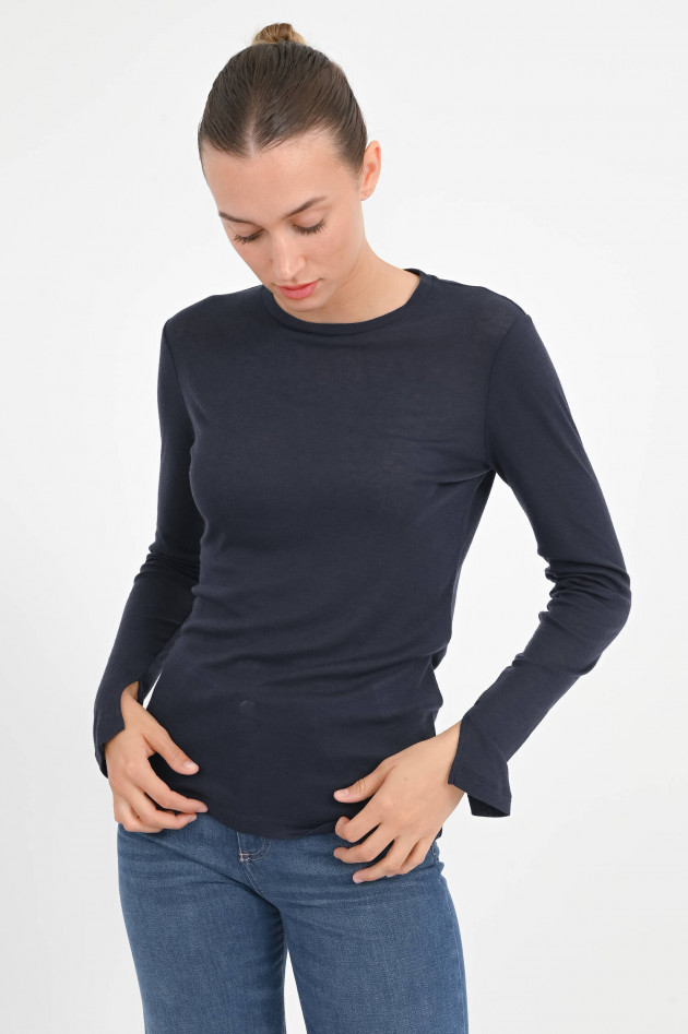 Closed Longsleeve in Dark Night