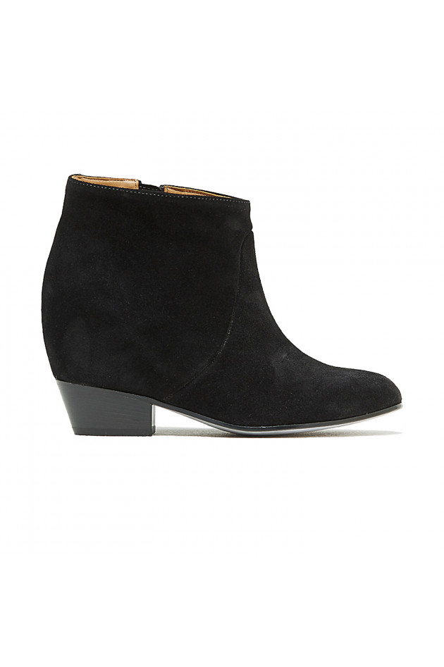 Closed Stiefelette in Schwarz