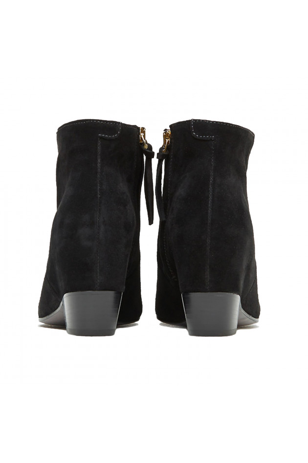 Closed Stiefelette in Schwarz