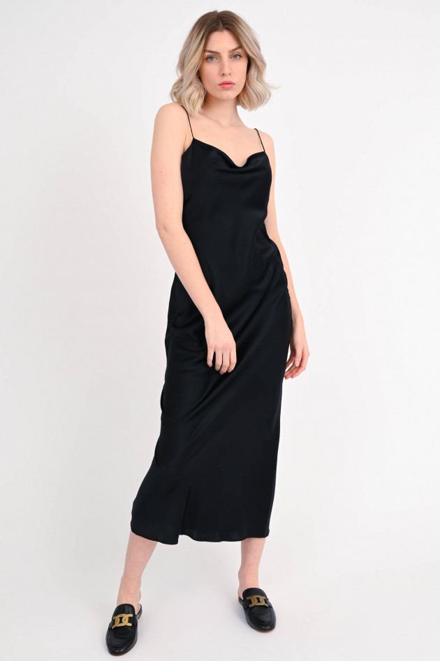 Dorothee Schumacher Slipdress aus Satin-Stretch in Schwarz