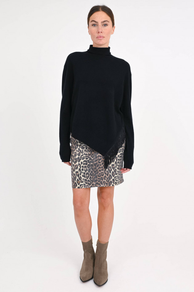 Dorothee Schumacher Rollkragen mit asymmetrischem Saum in Schwarz