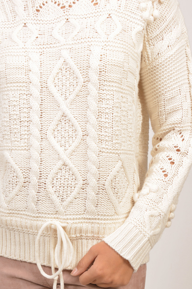 Essentiel Pullover mit Pompons in Weiß