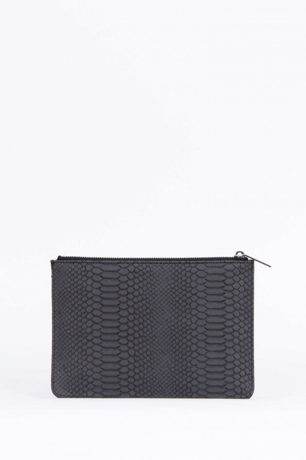 Estella Bartlett Mini Clutch in Schlangenoptik in Schwarz