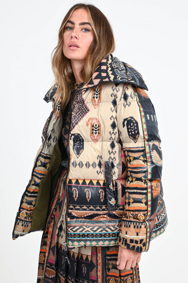 Etro Daunenstepp-Jacke mit Inka-Print in Beige/Schwarz