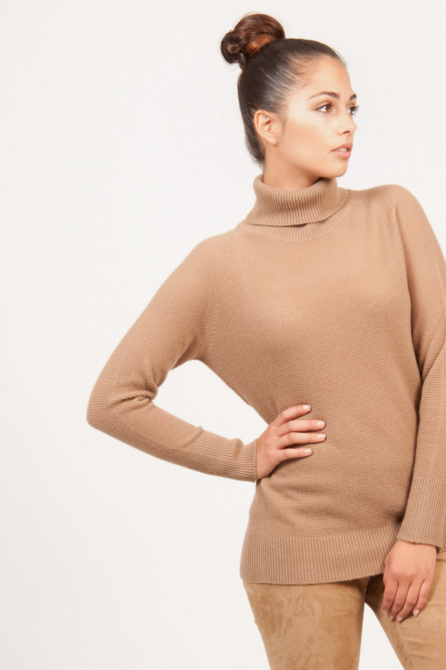 Fabiana Filippi black Rollkragenpullover aus Cashmere in Camel