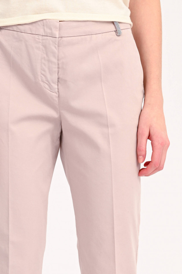 Fabiana Filippi Chino mit Schmuckstein-Details in Puder