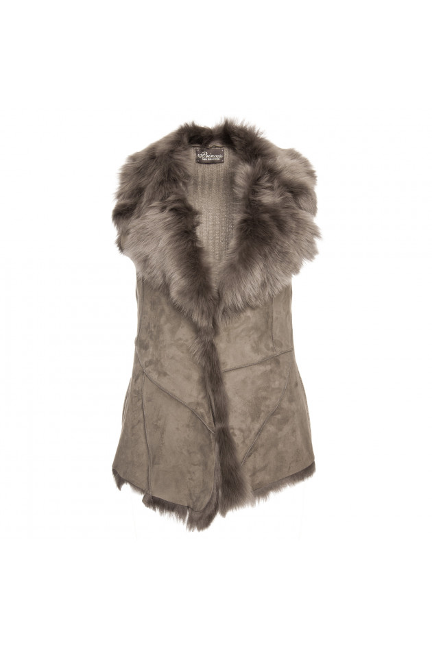 Princess goes Hollywood Fellgilet in Grau